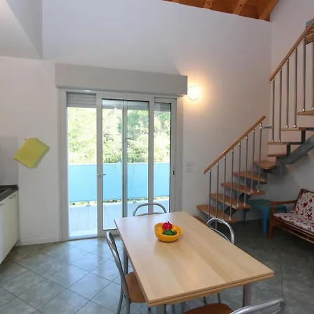 Spacious Duplex By The Lo Stallone